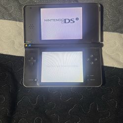 Nintendo DS XL