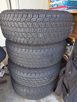 Set of Goodyear Tires 265/65RI8 Chevrolet Silverado Like New