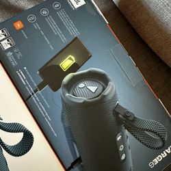 JBL CHARGE 6