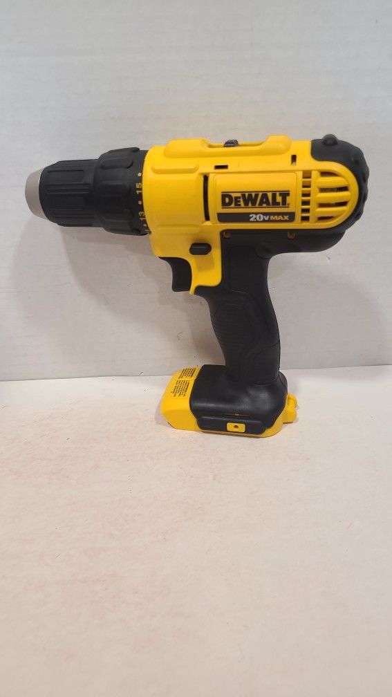 Tt-4 Dewalt 20v 1/2" Cordless Drill Driver (Tool Only)