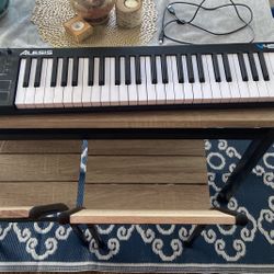 Alesis V49 MIDI Keyboard