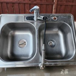 Kitchen Sink With Faucet