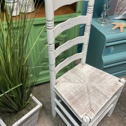Shabby Chic Vintage Chair