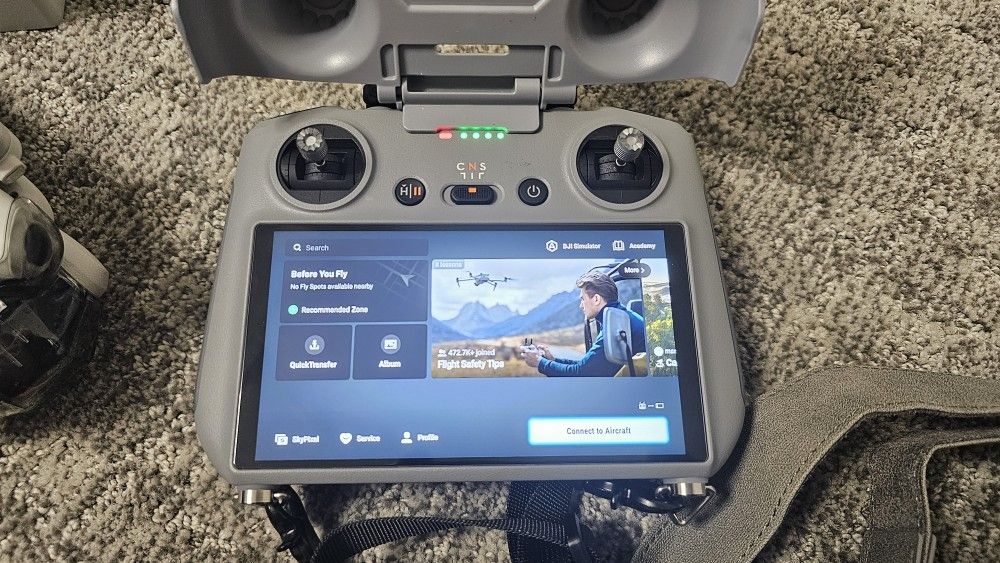 DJI Mini 4 Pro Fly more combo with extras - LIKE NEW