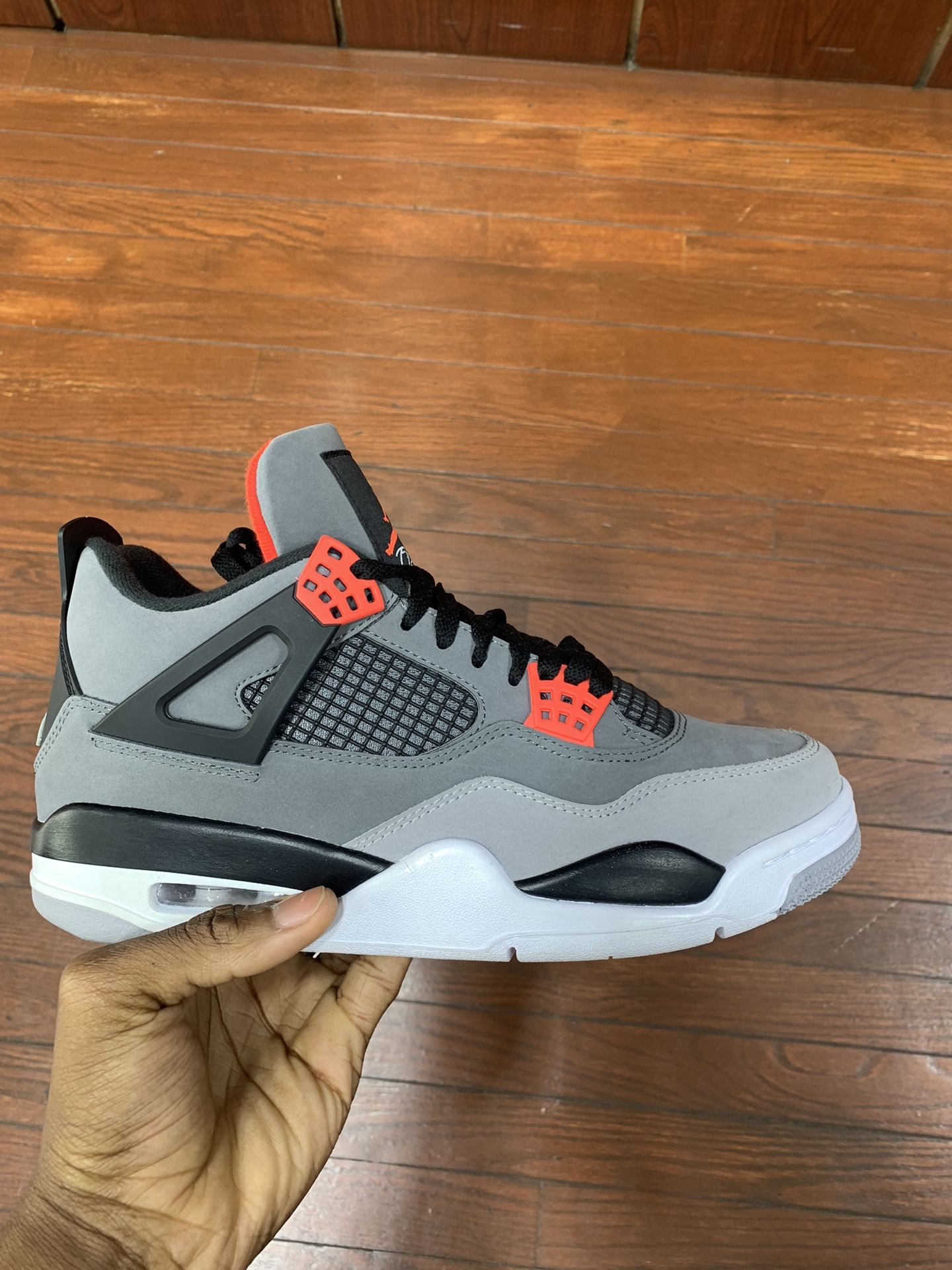 Air Jordan 4 for Sale in New York, NY - OfferUp