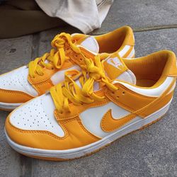 Dunks. Nike Size 5