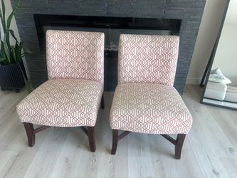 Accent chairs