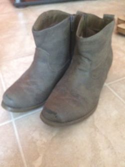 Gray boots