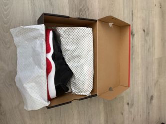 Air Jordan 11 Bred Sneakers lows