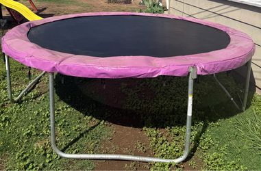 Free 10ft trampolin