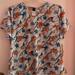New W Tags / Women Scrub Top / Pixar Finding Nemo / Size XL 