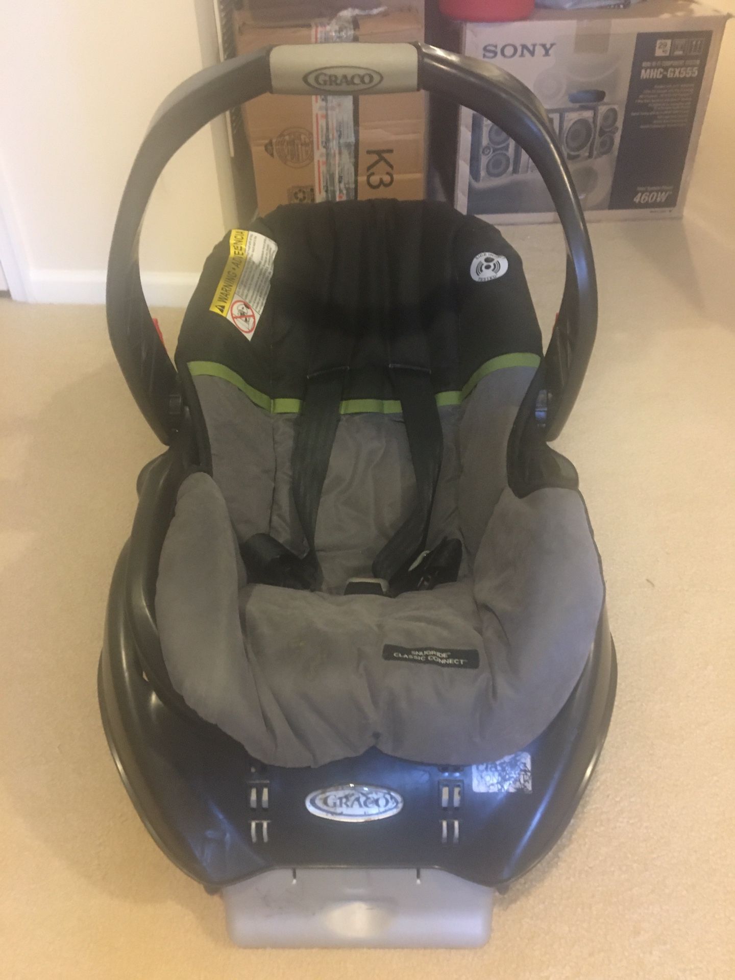 Graco infant car seat