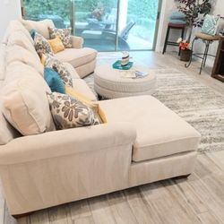 Beige Havertys Sectional 