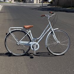 Italian-made Bianchi Venezia Step-Through 3-Speed Bicycle with 28” wheels