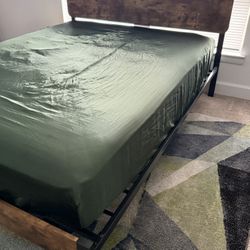 Queen Platform Bedframe