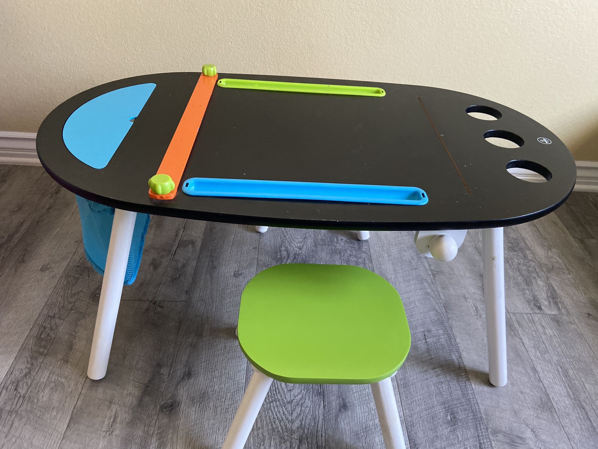 Kids Art And Craft Table