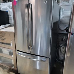 GE 33in French Doors Refrigerator Stainless Steel Working Perfectly 4-months Warranty 