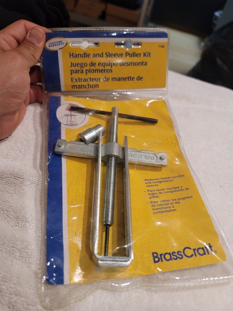 BrassCraft T168 Handle and Sleeve Puller Kit