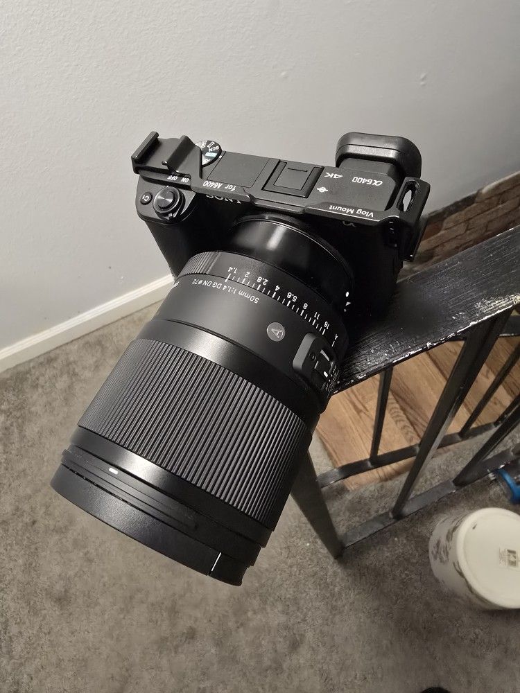 Sony A6400 + Sigma 50mm