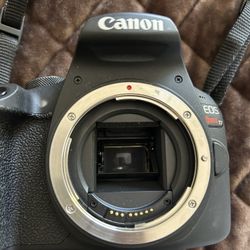 Canon EOS Rebel T7
