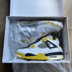 Jordan 4 Retro 