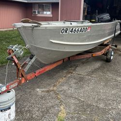 14’  2002 Crestliner Boat