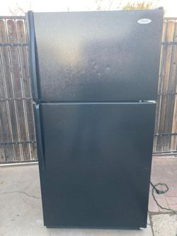 (garage fridge)"33"size WHIRLPOOL 2 door fridge