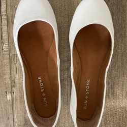Sun & Stone Flat Shoes White Size 5