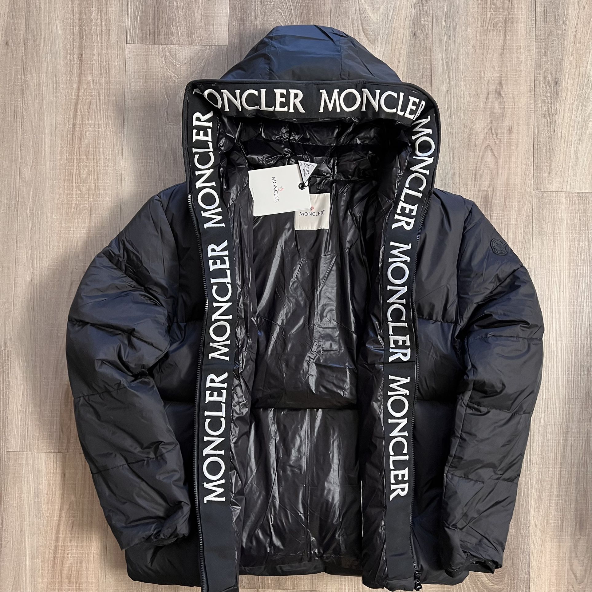 Men’s MONCLER Size M/L/XL