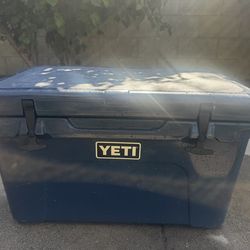 YETI Tundra 45 Cooler