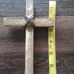 Rustic Wood And Wire Cross