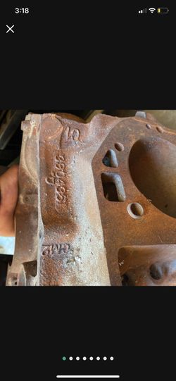 427 Engine Block With Two Heads