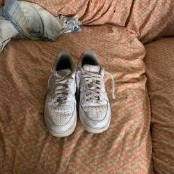 Nike Shoes White  Size 9