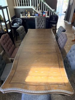 Dining table and 8 chairs