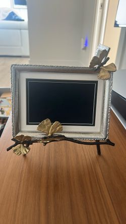 Aram frame