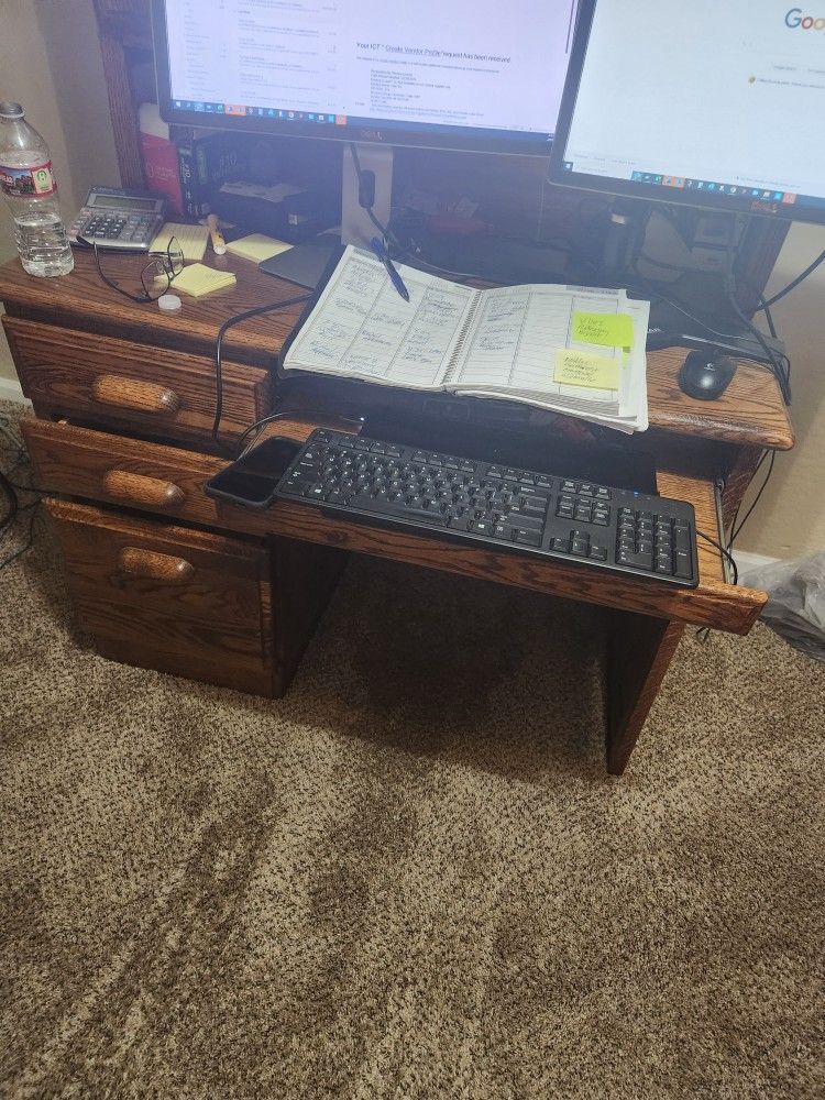 Oak Desk and Hutch