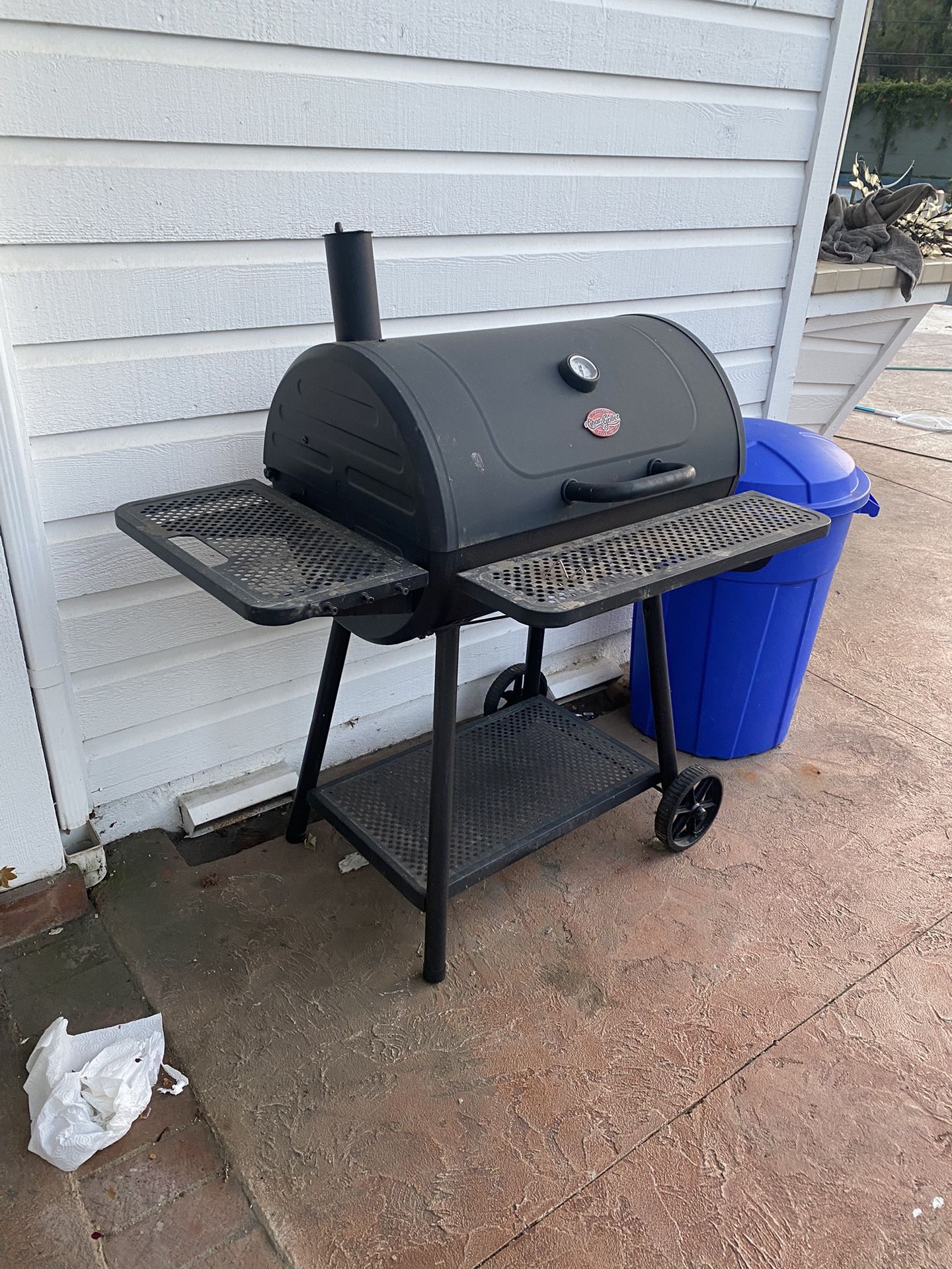 Profesional Char Broiled BBQ grill