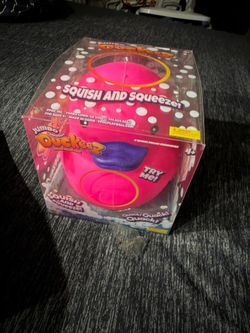 Jumbo duck squishy