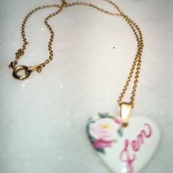 Gold Plate Heart Choker-Necklace "Jen"