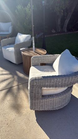 Outdoor swivel chairs
