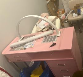 Pink Manicure Nail Tech Desks – Set of 6