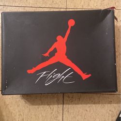 Jordan 4 Taupe Haze 7y