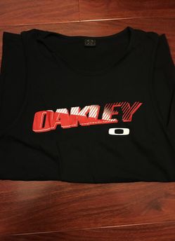 Oakley tank top medium