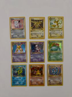 12 Shadowless Base Set Pokémon cards Charizard Venusaur - Altered