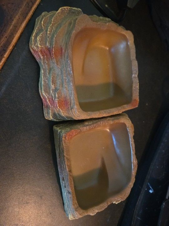 Reptile Feeder And Water Bowl