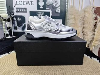 Chanel Women’s Sneakers – New