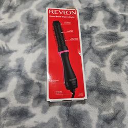 Revlon Round Brush And Styler