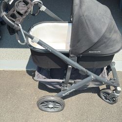 Uppa Baby Stroller With Bassinet And Mama Hooks