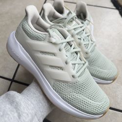 Adidas ULTIMASHOW 2.0 SHOES women size 6 & 7.5 available NEW
