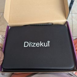 Magnifying With Light Hands Free